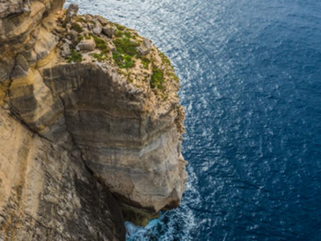 Diving the Mediterranean in Malta