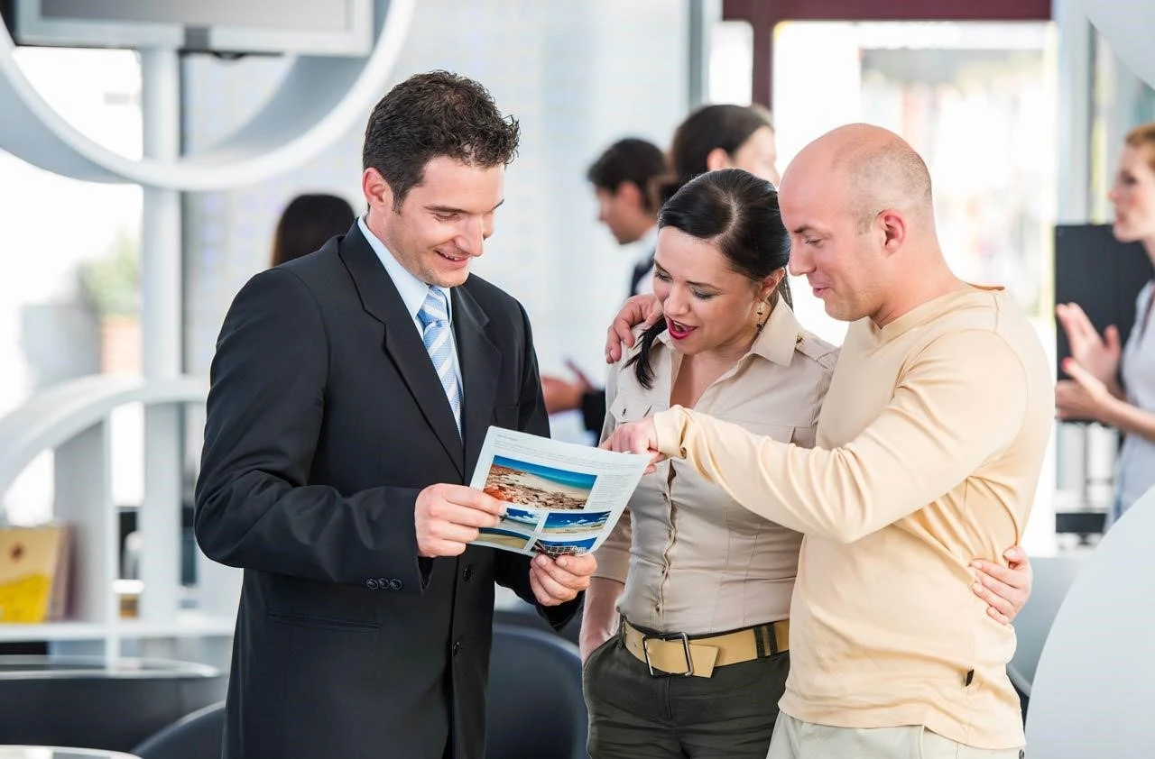How To Establish Yourself as an Authority in Your Travel Niche Using Content