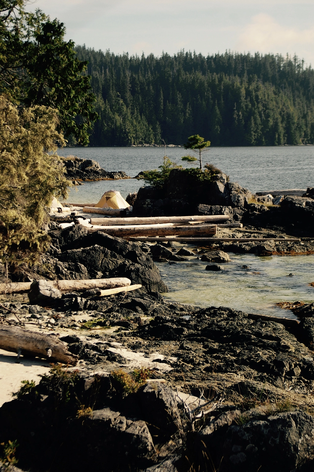 Kayaking the Broken Islands