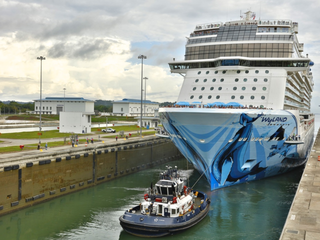 Picture This: The Largest Cruise Ship Ever to Transit the Panama Canal