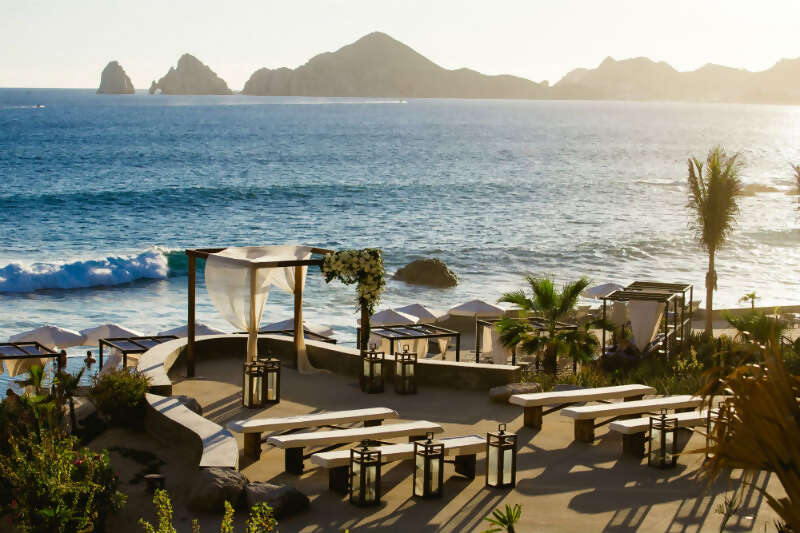 A Family Vacation for 10 Made Easy with Lana!