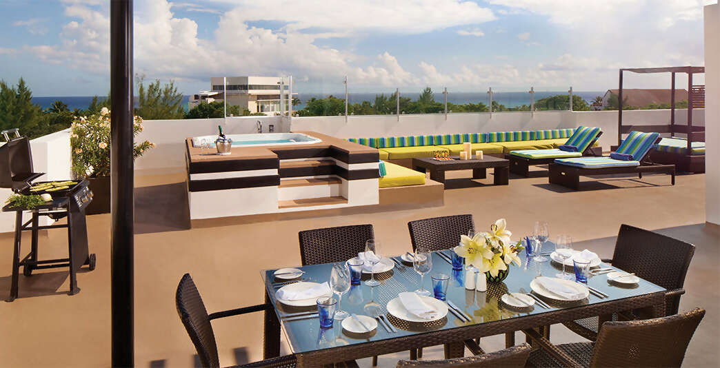 Azul Fives Hotel