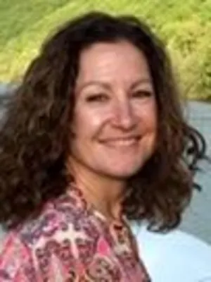 Holly Lombardo