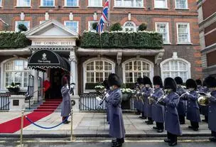 TRAVEL EXPERTS - NOW BY “ROYAL APPOINTMENT” - JANUARY 2015