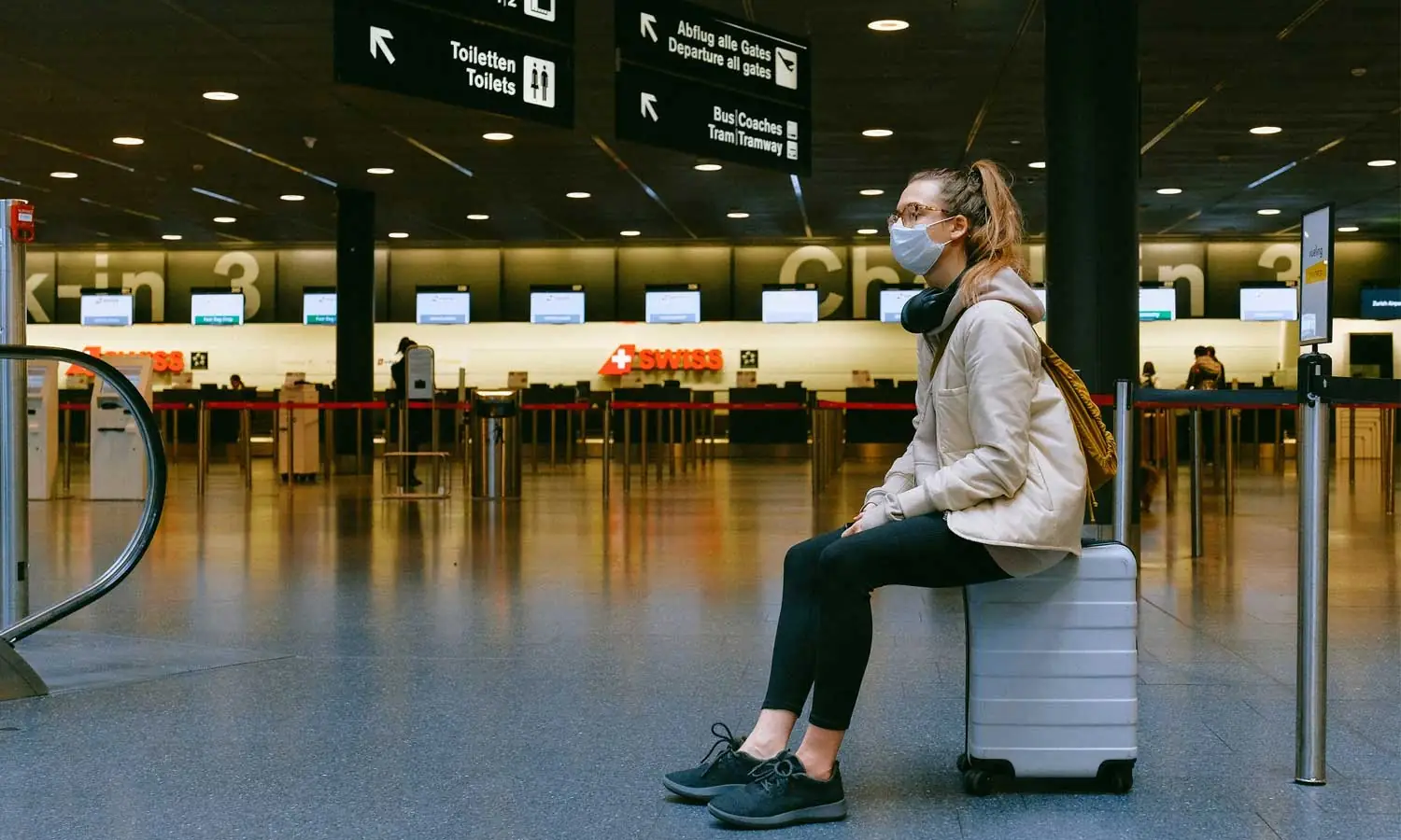 6 Airplane Etiquette Habits that are even More Important Right Now