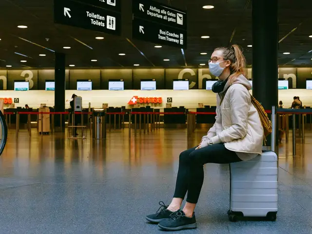 6 Airplane Etiquette Habits that are even More Important Right Now