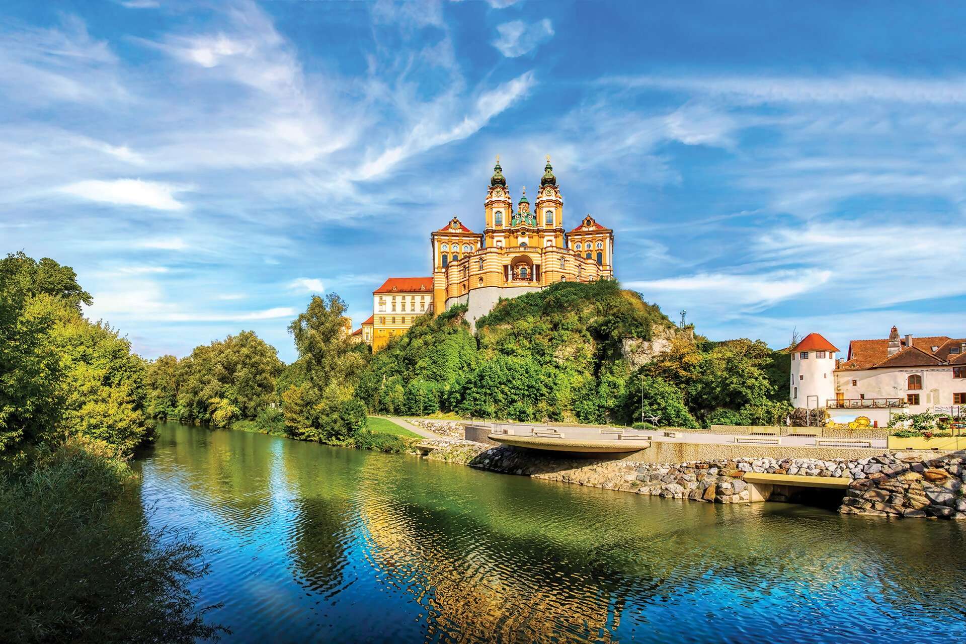 A Taste of Crystal Cruising