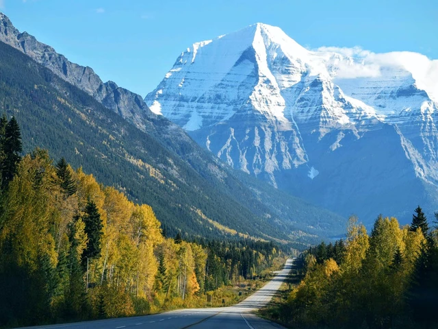 6 North American Small Towns for a Perfect Summer Road Trip