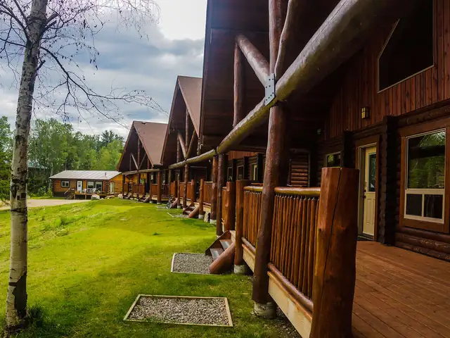 Thompson's Resort Missinipe