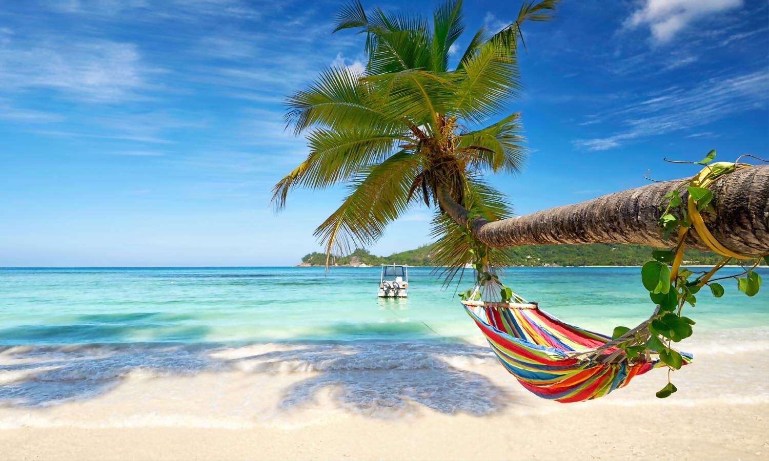 5 Caribbean Islands to Visit This Summer