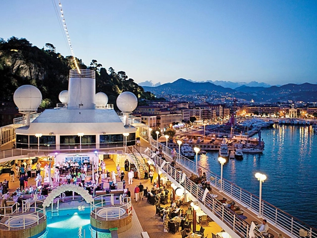 The road to luxury travel told by travel experts