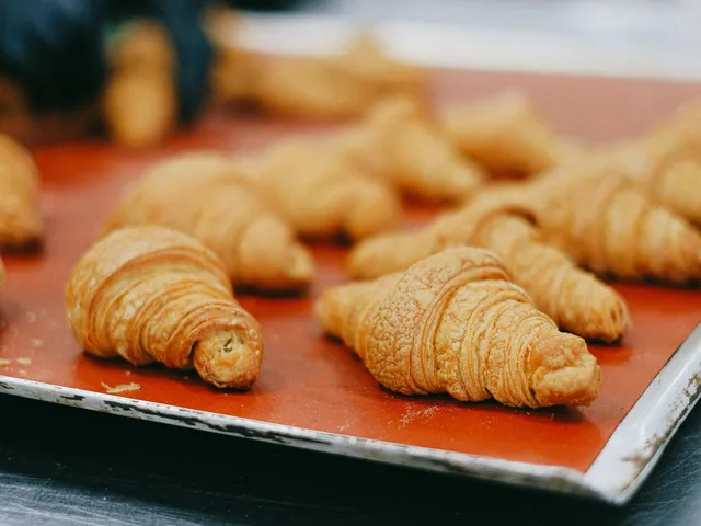 Where to find (and eat) the absolute best croissants in Paris