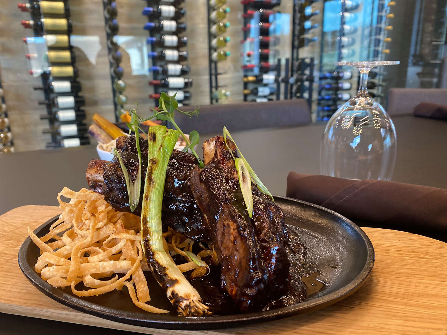 Dakota Dunes Dine & Stay