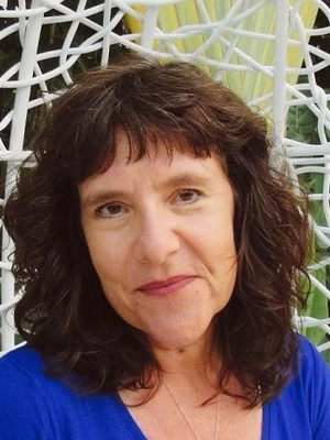 Lynda Hull