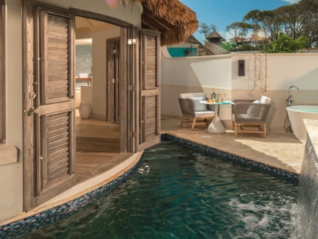 South Seas Royal Rondoval Butler Suite with Private Pool Sanctuary