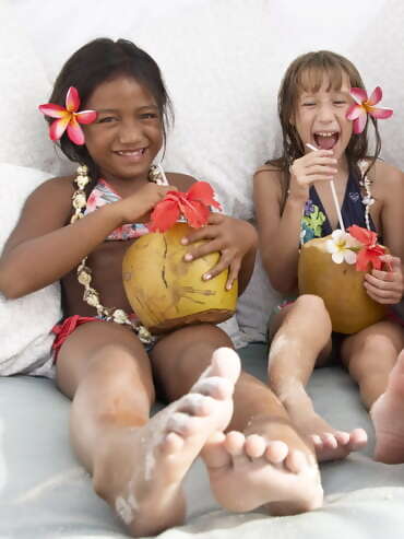 Take your Family to Tahiti -Kids fly for Less than $150!