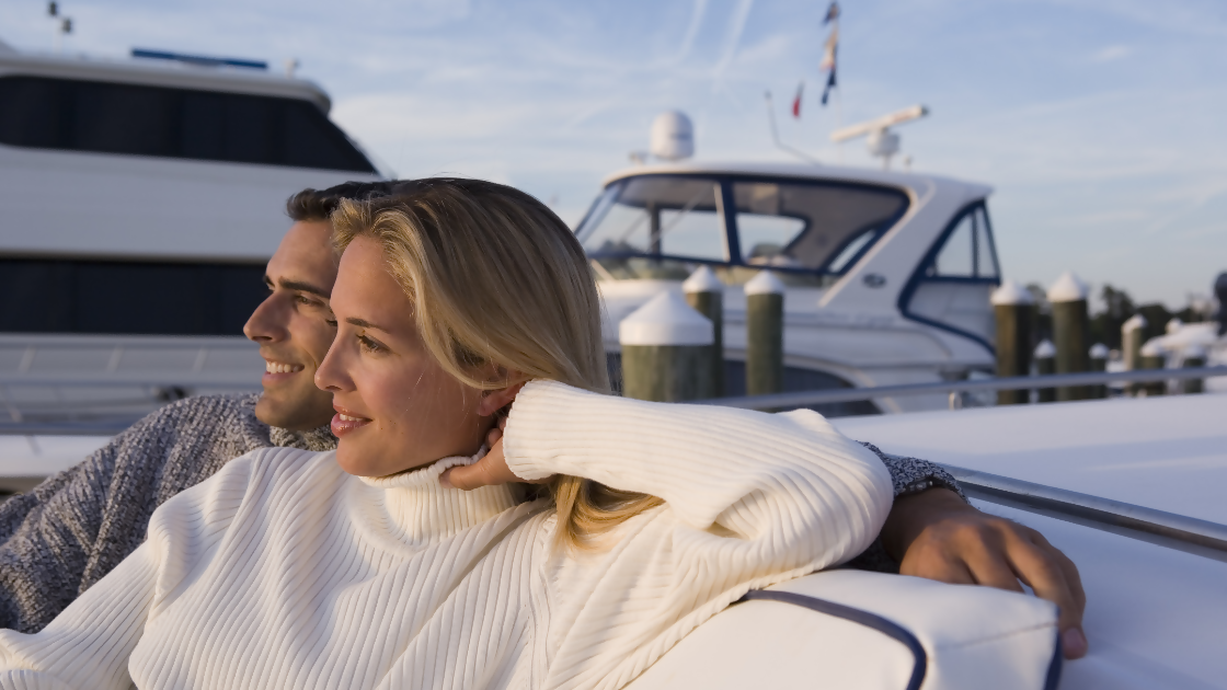 Intimate Escapes: Perfect Romantic Getaways on Luxury Small Yachts