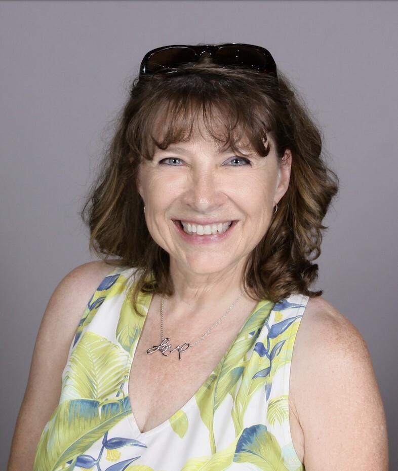 Della Halvorson