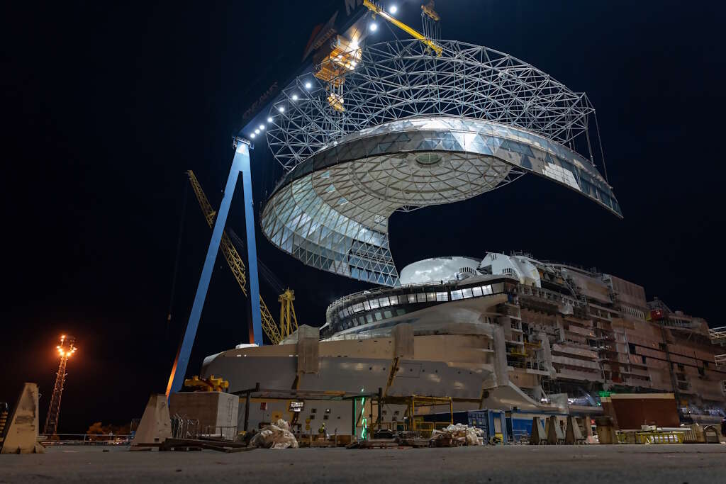 Video: Star of the Seas: AquaDome Installation