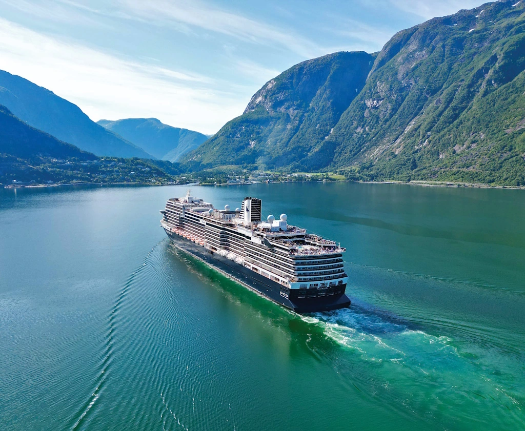 Cruising Norway