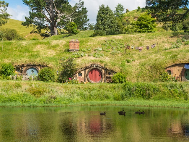 The Lord of the Rings Adventure in New Zealand 11-Day/10-Nights Escorted Tour