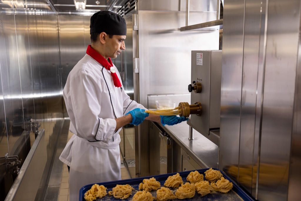 Holland America Line Elevates ‘Made Fresh Daily’ Onboard Offerings with Handcrafted Pasta, Bread and Regionally Inspired Desserts
