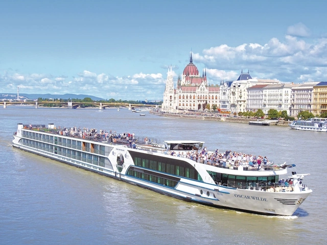 Riviera Travel Launches Magical Paris & Festive Seine River Cruise for 2026, Along with New Gastronomy Themed Itineraries