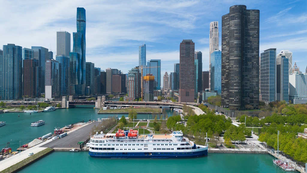 Victory II Christened at Chicago’s Navy Pier 33 Voyages in 2025 That Touch All Five Great Lakes
