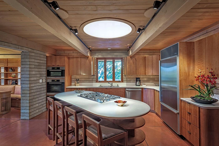 Frank Lloyd Wright Home 4.5 Star, Waimea, Hawaii kitchen