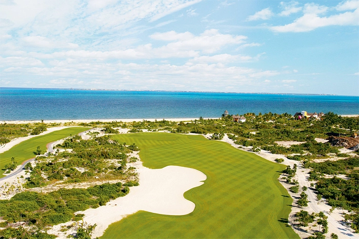 Excellence Playa Mujeres golf