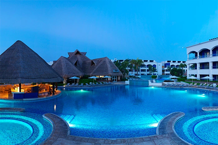 Hard Rock Hotel Riviera Maya pool