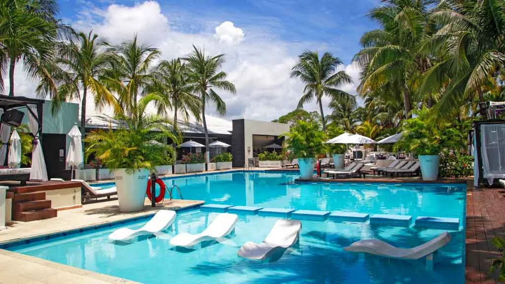 Oh Cancun The Urban Oasis pool