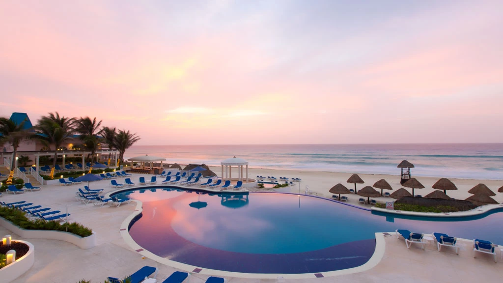 Golden Parnassus Resort And Spa Cancun, Mexico pool