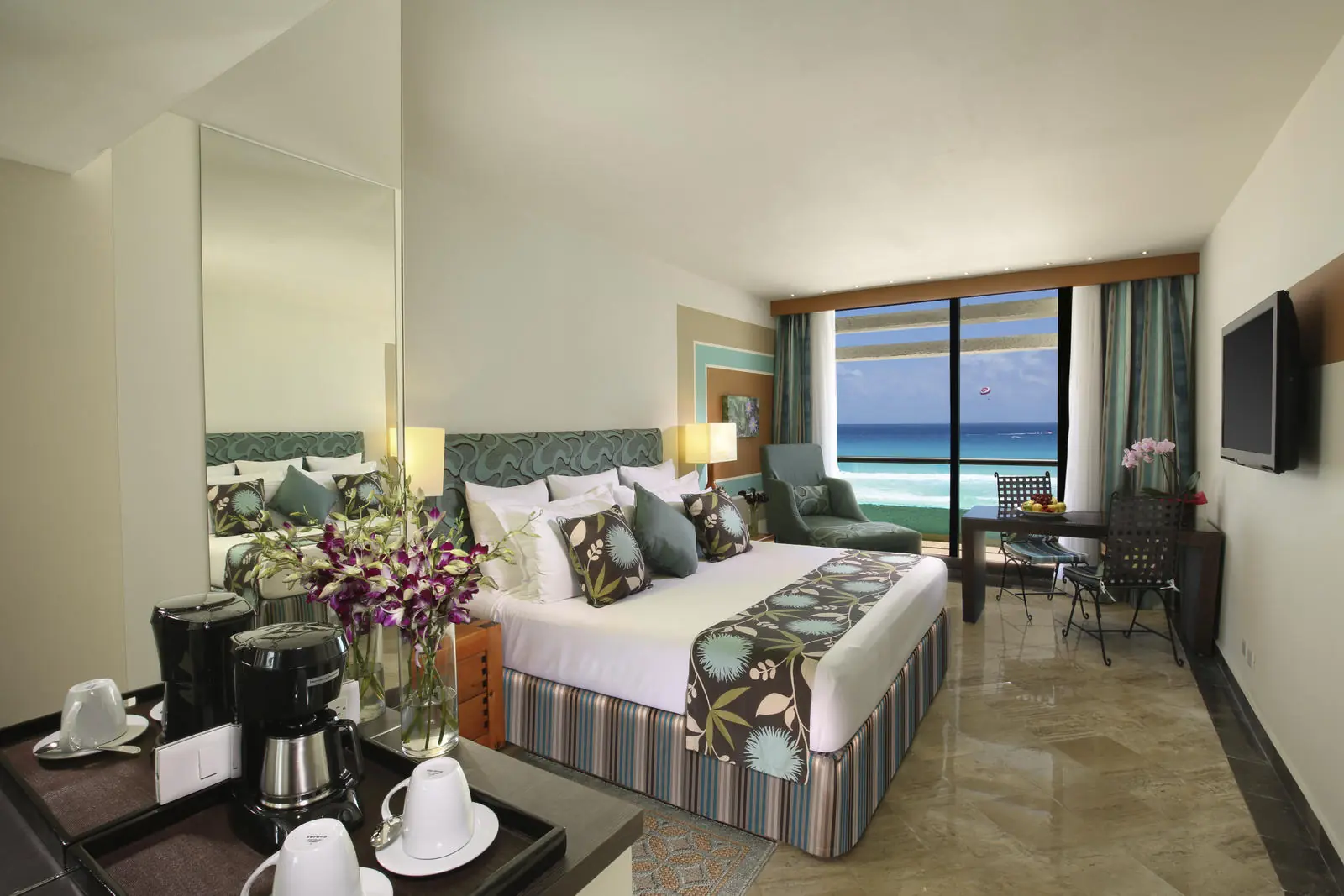 The Pyramid At Grand Oasis Cancun, Mexico  BEDROOM