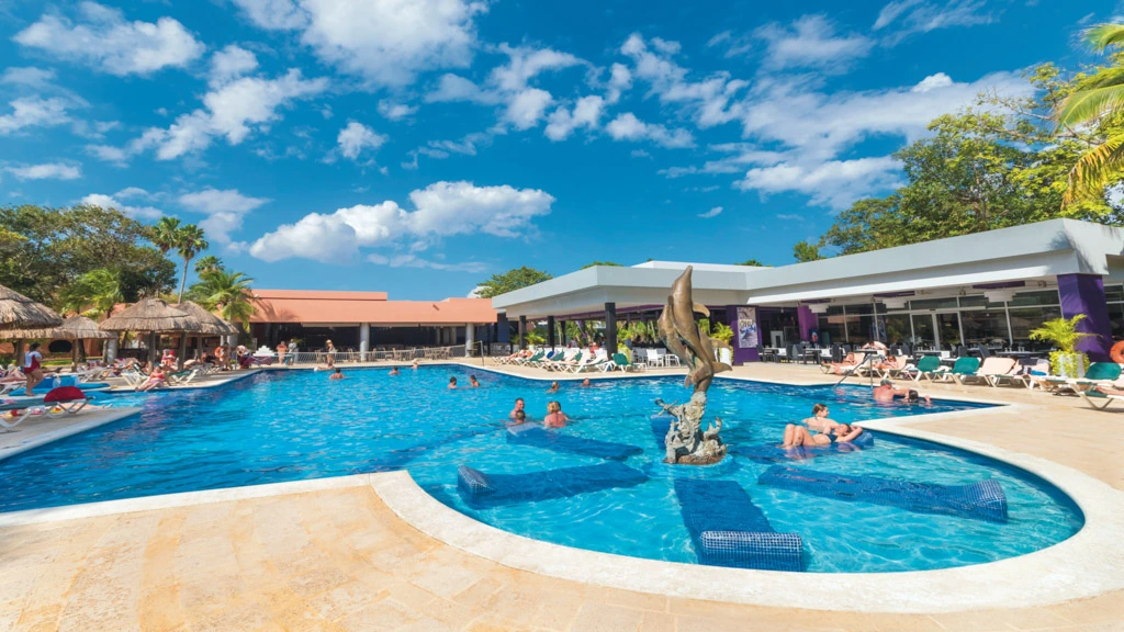 Riu Lupita, Riviera Maya pool