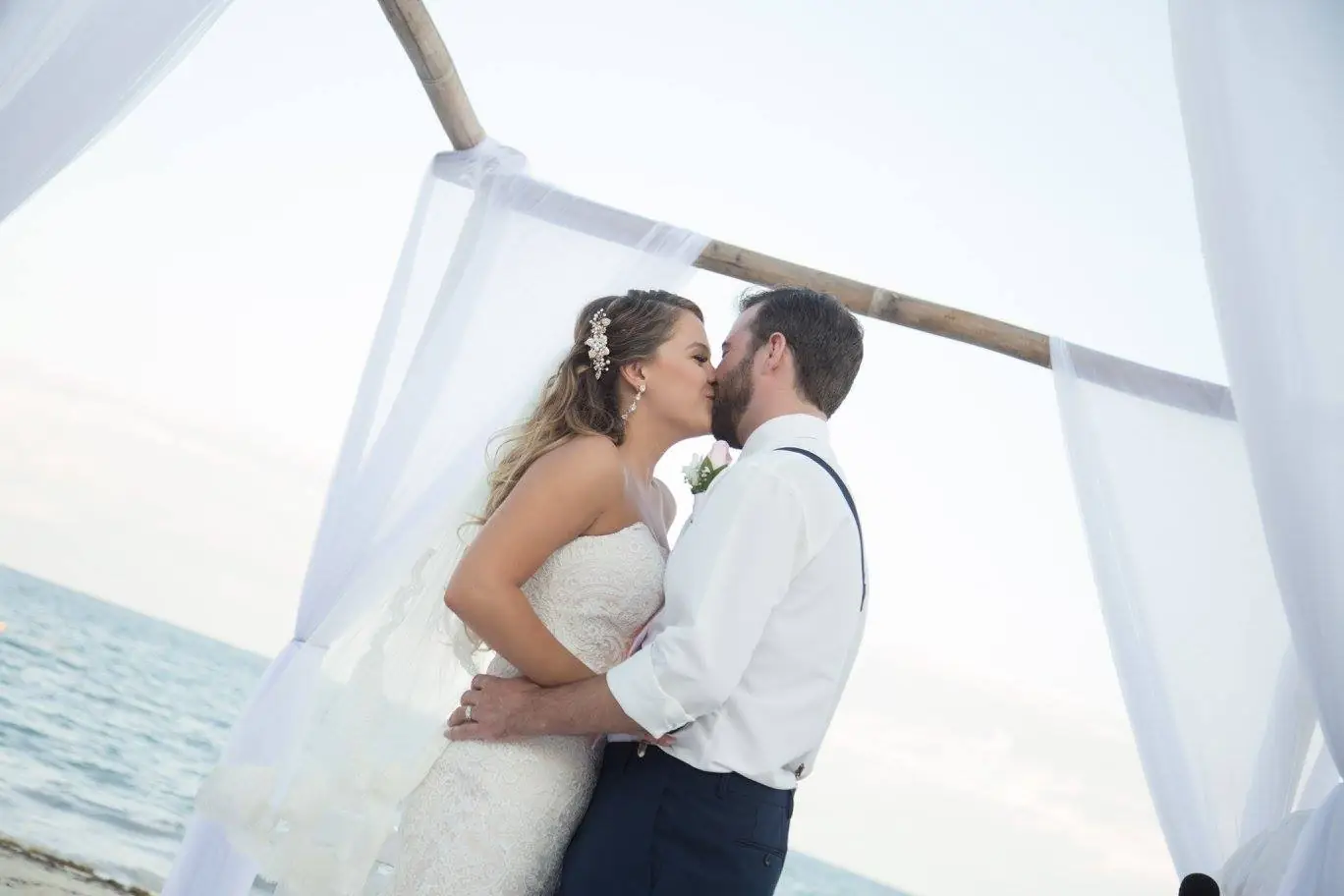 rach wedd 2.jpg