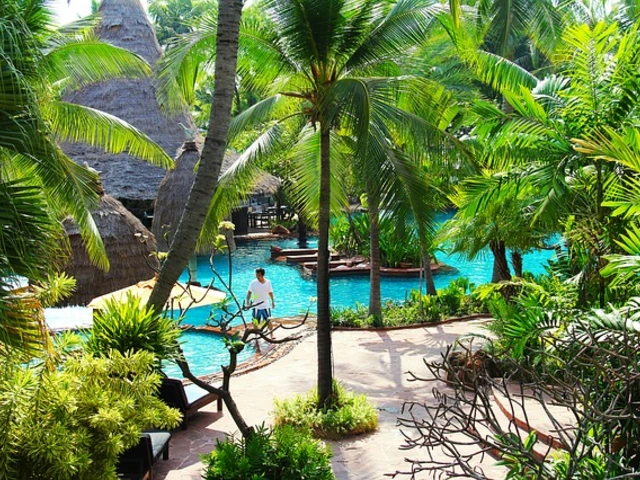 Huahine Hotels