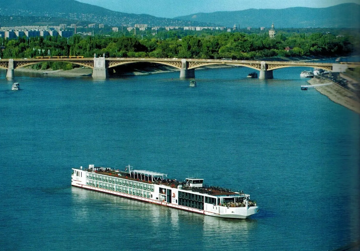 River Cruising 