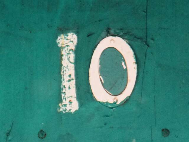 Next up in our most festive homes for the holidays, door #10 hides a high desert hangout that leaves guests seeing stars