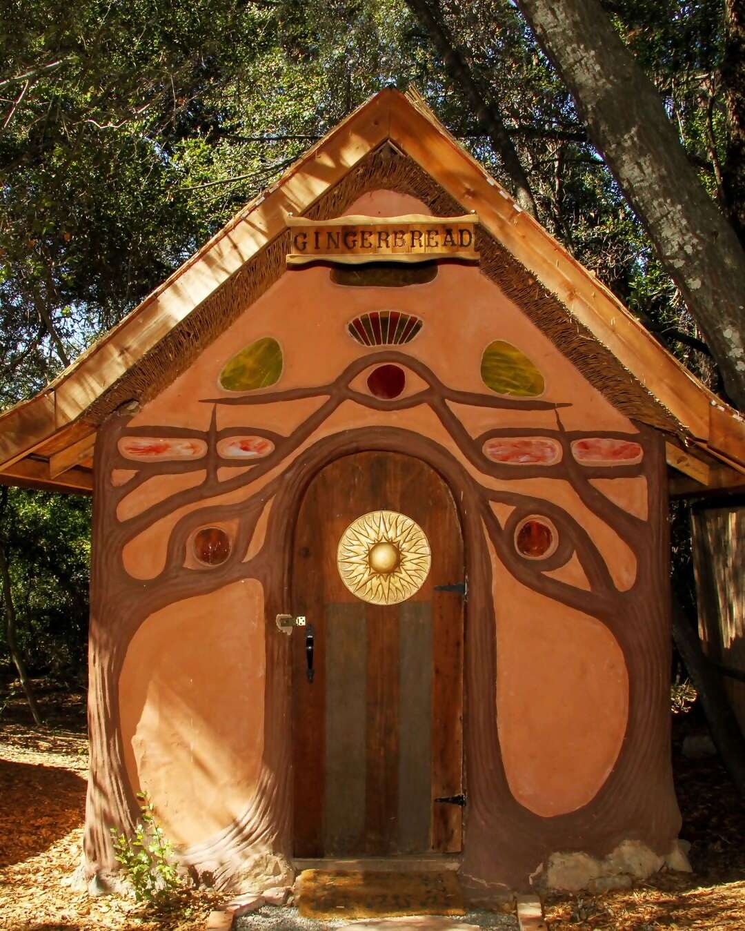 Our #5 home for the holidays is DeTraci’s incredible (but sadly inedible) gingerbread house in Northern California’s wine country