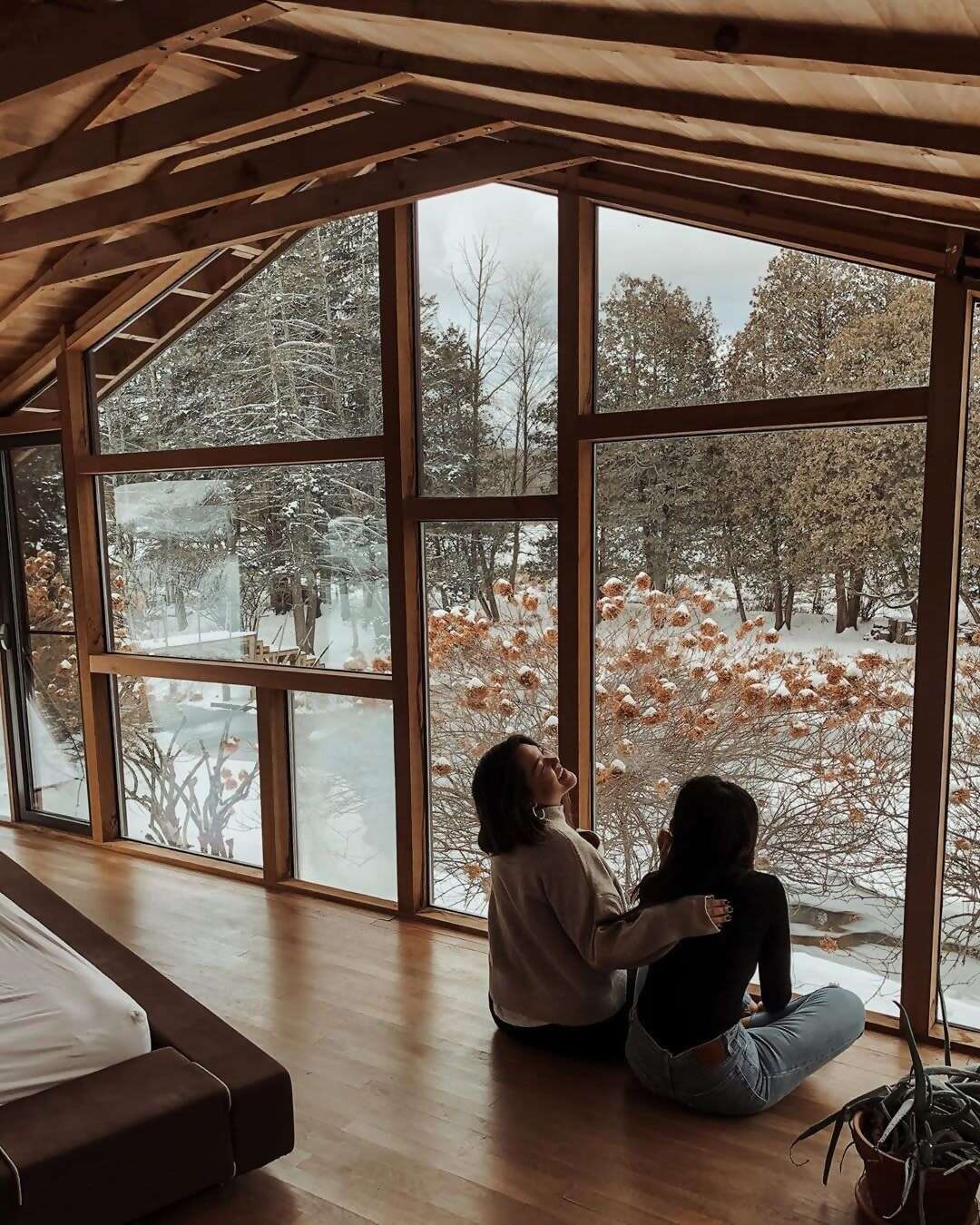 Superhost Nin’s airy home on an artist’s estate is ideal for unwinding and reconnecting with a loved one