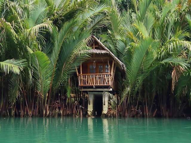 Jessa, your host at this hut on the Loboc River, is happy to help you plan adventures like a visit to the nearby tarsier sanctuar