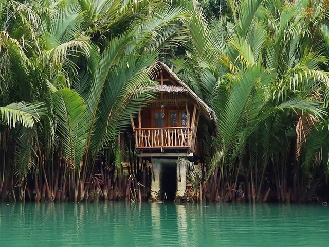 Jessa, your host at this hut on the Loboc River, is happy to help you plan adventures like a visit to the nearby tarsier sanctuar