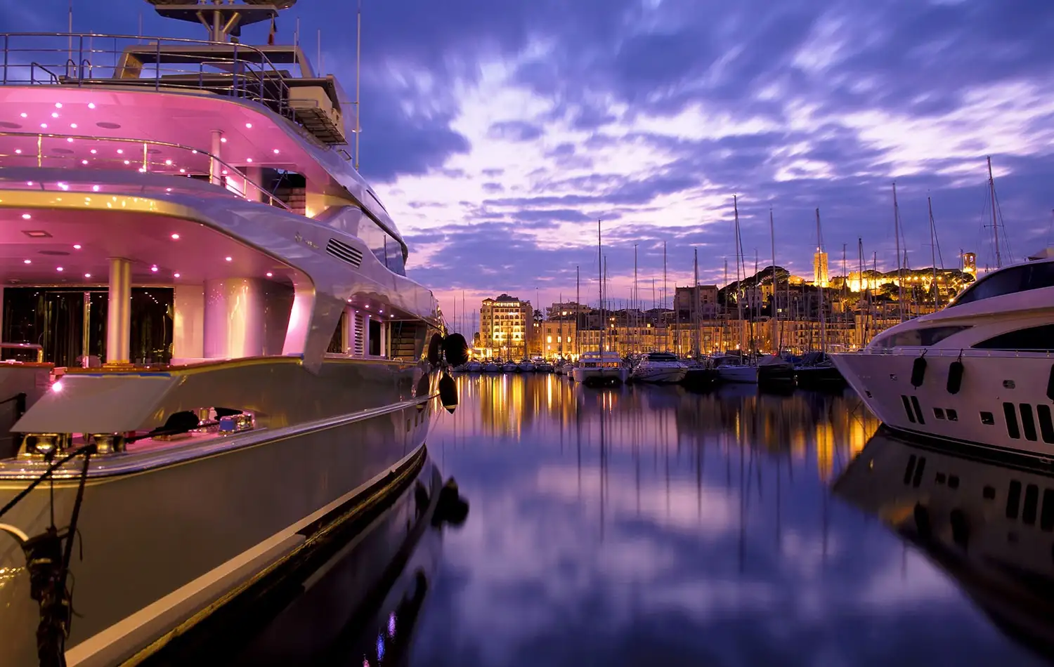 Yacht Banner