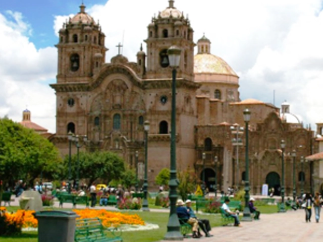 Peru Splendors with Peru's Amazon