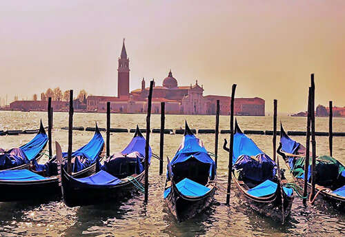 Spotlight on Venice in Winter