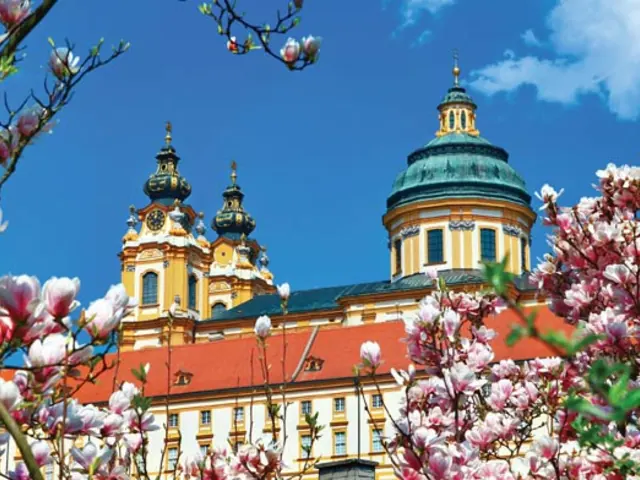 Danube Discovery & Prague