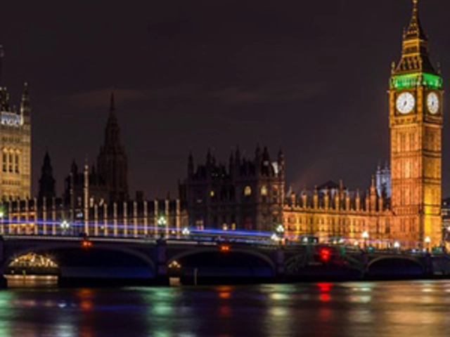 Festive Time on the Romantic Rhine with Lucerne, Paris & London – Northbound