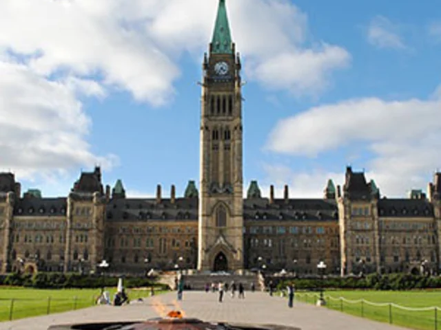 Ontario & French Canada with Canada & New England Cruise