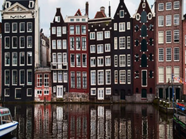 Canals, Vineyards & Castles with 2 Nights Paris – Northbound